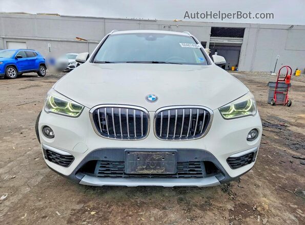 WBXHT3C54K5L97904 2019 BMW X1 White Դիմացի տեսք
