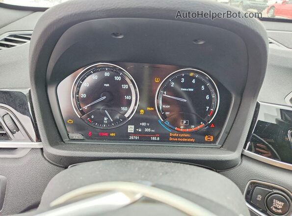 WBXHT3C54K5L97904 2019 BMW X1 White Սարքավորումների վահանակի տեսք