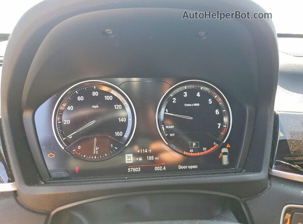 WBXHT3C59K5L89166 2019 BMW X1 Gray Vista del cuadro de instrumentos