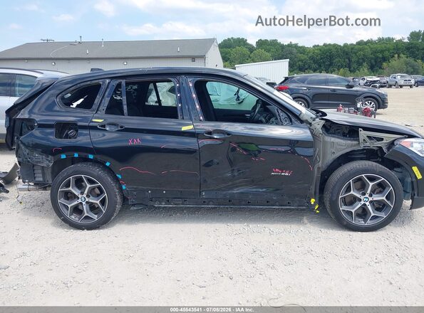 WBXHT3Z33H4A53570 2017 BMW X1 Black Դիմացի տեսք
