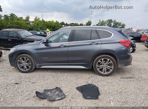 WBXHT3Z35H4A52212 2017 BMW X1 Gray Панорамний вид салону 360°