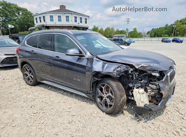 WBXHT3Z36J4A65959 2018 BMW X1 Gray Przód prawy