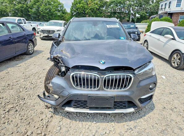WBXHT3Z36J4A65959 2018 BMW X1 Gray Widok z przodu