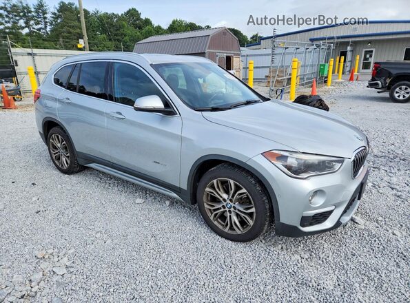 WBXHT3Z39H4A57946 2017 BMW X1 Silver Передня права чверть