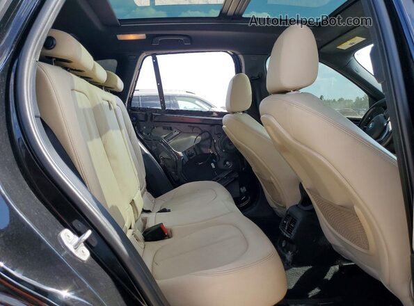 WBXHU7C33H5H37560 2017 BMW X1 Black Вид задньої частини салону