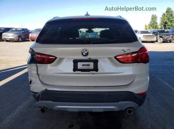 WBXHU7C37J5H40662 2018 BMW X1 White Widok z tyłu
