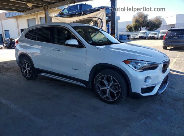 WBXHU7C37J5H40662 2018 BMW X1 White Przód prawy