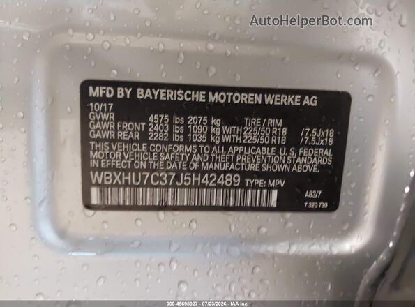 WBXHU7C37J5H42489 2018 BMW X1 Silver Вид підкапотного простору