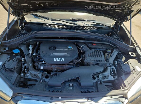 WBXHU7C39J3H43459 2018 BMW X1 Black Вид задньої частини салону