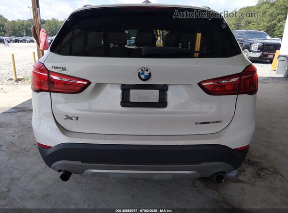 WBXHU7C3XJ3F04566 2018 BMW X1 White 