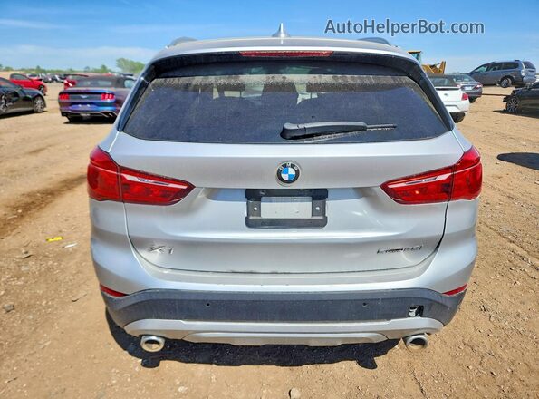 WBXJG7C00M5T54679 2021 BMW X1 Silver Widok z tyłu