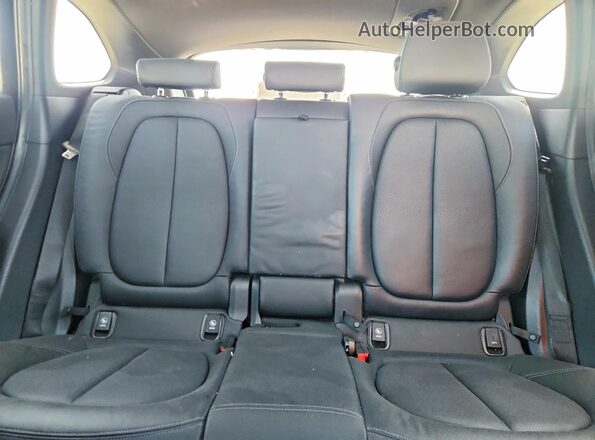 WBXJG7C01L5R91921 2020 BMW X1 Blue Rear seats view