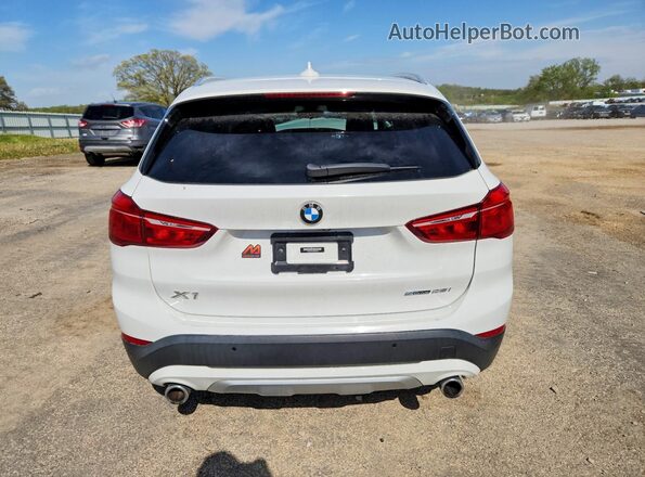 WBXJG7C01M5S25589 2021 BMW X1 White უკანა ხედი