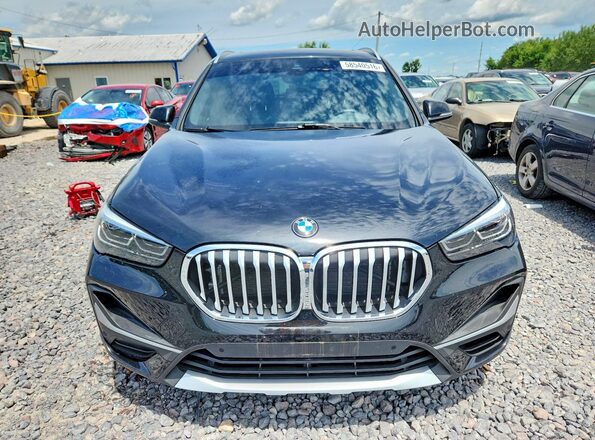 WBXJG7C01M5S77109 2021 BMW X1 Black Դիմացի տեսք