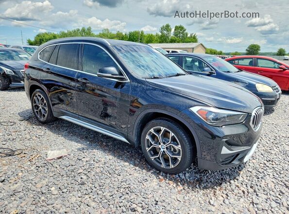 WBXJG7C01M5S77109 2021 BMW X1 Black Առջևի աջ