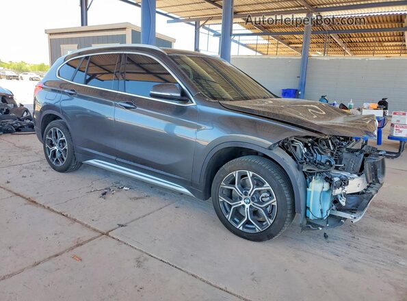 WBXJG7C01N5U52444 2022 BMW X1 Gray Передня права чверть