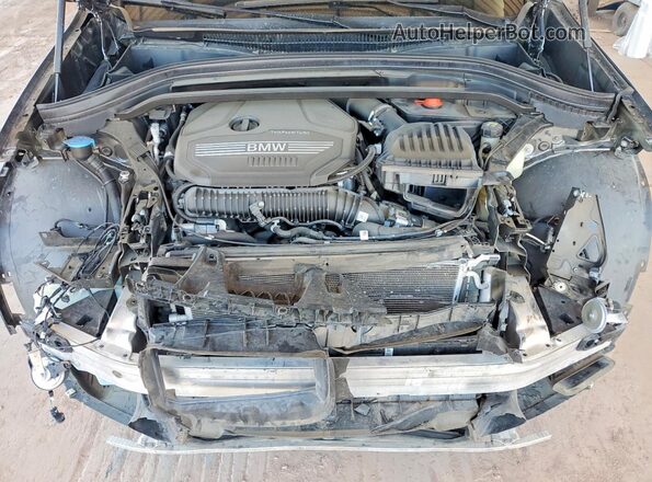 WBXJG7C01N5U52444 2022 BMW X1 Gray Вид підкапотного простору