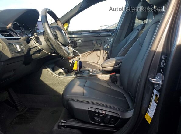 WBXJG7C02L5P23802 2020 BMW X1 Charcoal წინა სალონის ხედი