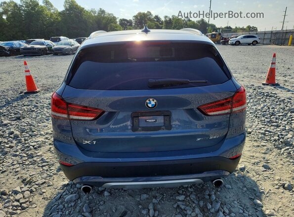 WBXJG7C07M5U22816 2021 BMW X1 Gray Widok z tyłu