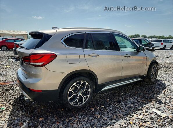 WBXJG7C08M5U37633 2021 BMW X1 Beige Tył prawy