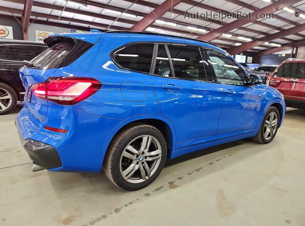WBXJG9C00M5S73550 2021 BMW X1 Blue Rear right