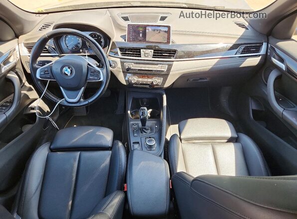 WBXJG9C01L5P40196 2020 BMW X1 Gray Widok deski rozdzielczej