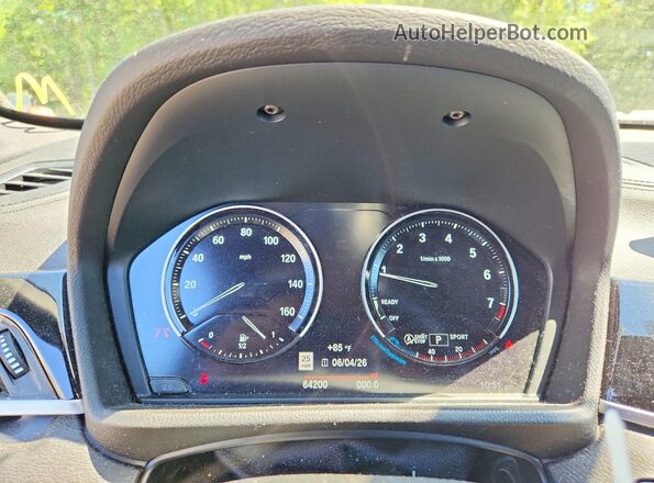 WBXJG9C01L5P40196 2020 BMW X1 Gray Widok zestawu wskaźników