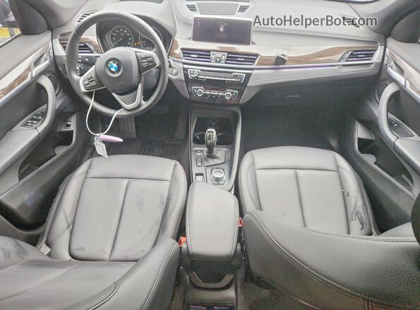 WBXJG9C06M5S29231 2021 BMW X1 Black Dashboard view