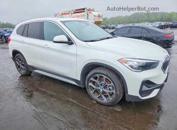 WBXJG9C06M5S54128 2021 BMW X1 White Front right