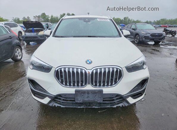 WBXJG9C06M5S54128 2021 BMW X1 White Front view