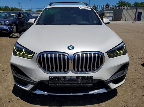 WBXJG9C07L5R81387 2020 BMW X1 White Widok z przodu