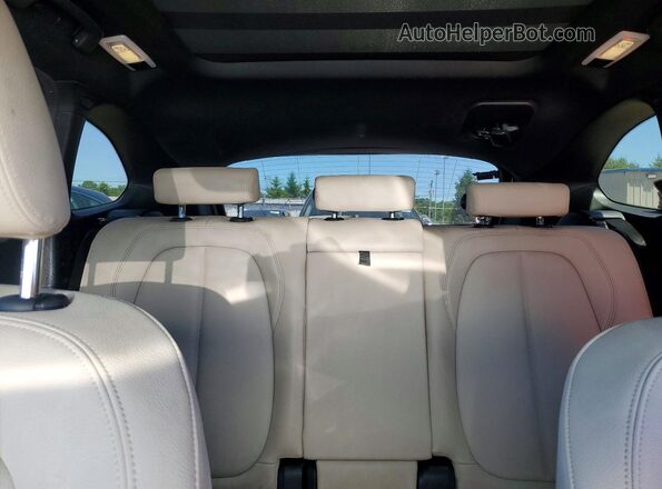 WBXJG9C07L5R81387 2020 BMW X1 White Widok tylnych siedzeń