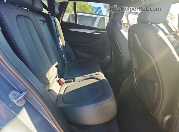 WBXJG9C07M3M76687 2021 BMW X1 Серый Вид задней части салона