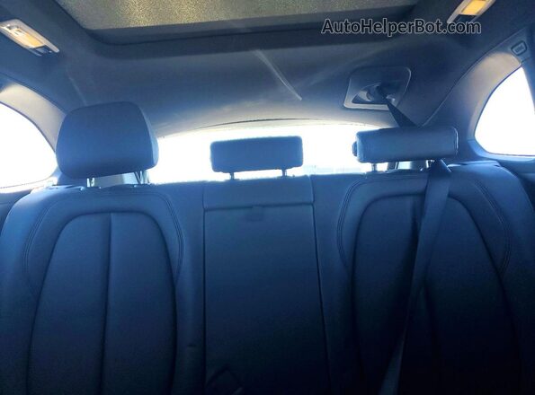 WBXJG9C07M5S14186 2021 BMW X1 Black Вид задніх сидінь