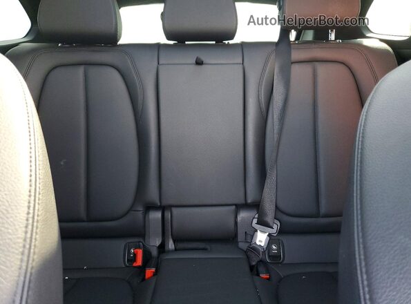 WBXJG9C07M5S73660 2021 BMW X1 Белый Вид задних сидений