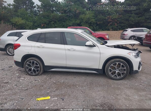 WBXJG9C09M5T37830 2021 BMW X1 White უკანა სალონის ხედი