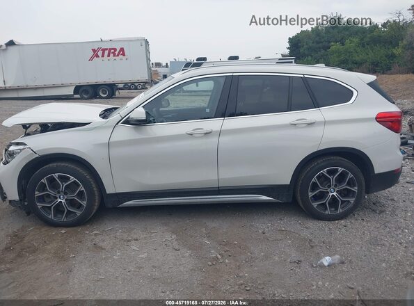 WBXJG9C09M5T37830 2021 BMW X1 White სალონის 360-გრადუსიანი ხედი