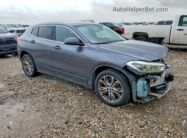 WBXYH9C02L5P54832 2020 BMW X2 Gray Delantero derecho