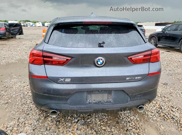 WBXYH9C02L5P54832 2020 BMW X2 Gray Vista trasera