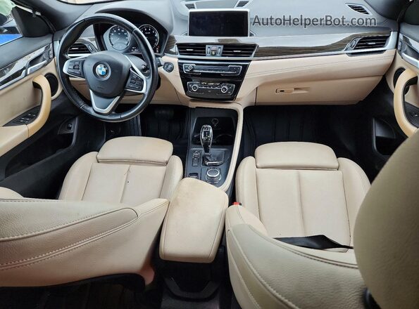 WBXYH9C02L5P54880 2020 BMW X2 Синий Вид панели приборов