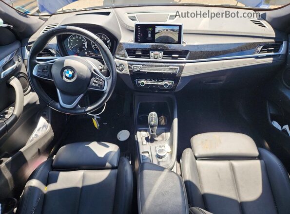 WBXYJ1C04L5P71640 2020 BMW X2 Blue Առջևի վահանակի տեսք