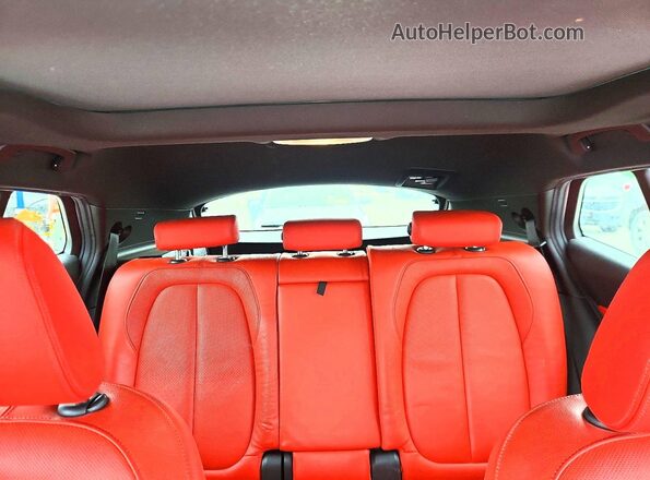 WBXYJ1C07L5P35196 2020 BMW X2 Белый Вид задних сидений