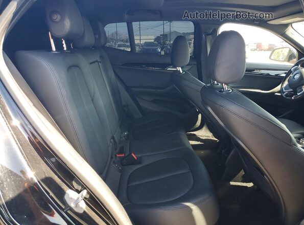 WBXYJ3C35JEB37680 2018 BMW X2 Black Вид задньої частини салону