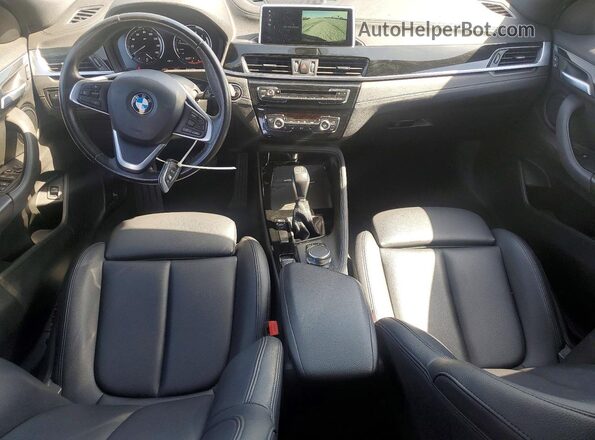 WBXYJ3C35JEB37680 2018 BMW X2 Black Вид панелі приладів