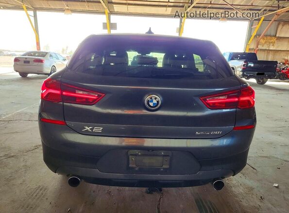 WBXYJ3C38JEB38029 2018 BMW X2 Gray Widok z tyłu