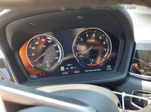 WBXYJ3C52K5N23585 2019 BMW X2 Gray Սարքավորումների վահանակի տեսք