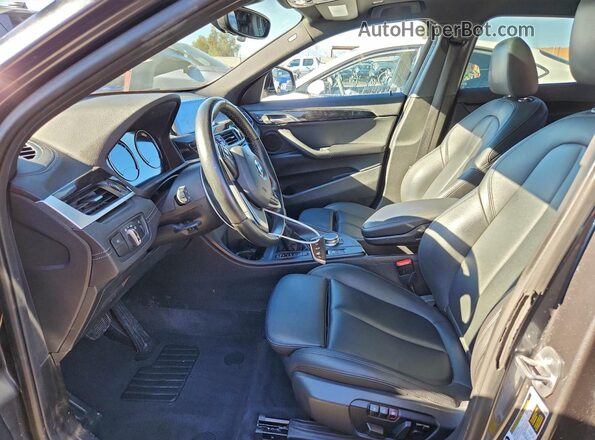 WBXYJ3C55KEP77422 2019 BMW X2 Черный Вид салона спереди