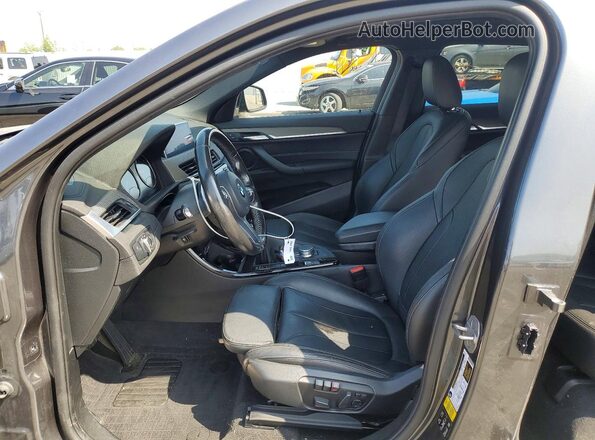 WBXYJ5C38JEB19542 2018 BMW X2 Charcoal წინა სალონის ხედი