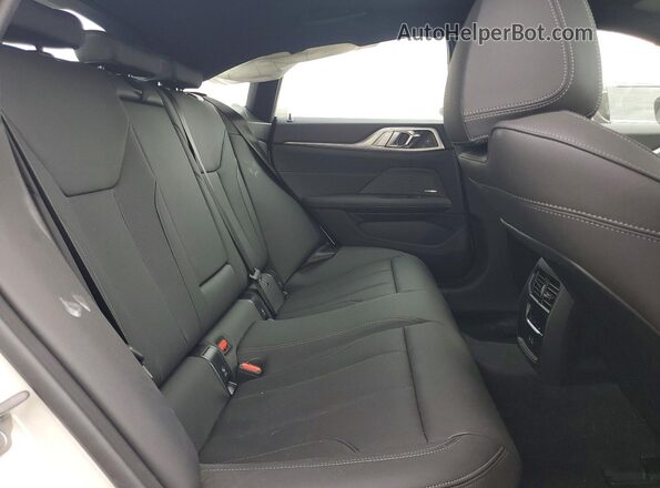 WBY23HD01SFU18462 2025 BMW I4 Белый Вид задних сидений