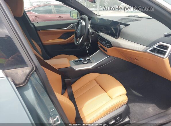 WBY23HD01SFU78144 2025 BMW I4 Бирюзовый Вид салона спереди